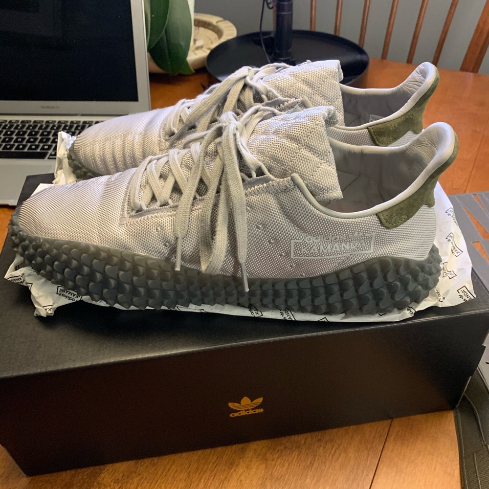 Men’s Adidas KAMANDA shoes, grey.